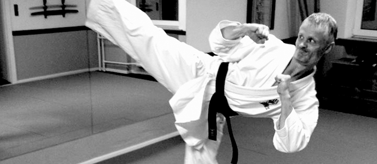 Studie 7 Karate Slide 01